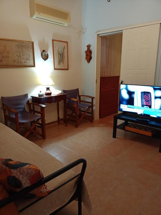 Lefteris Beautiful Aegina Villa Exteriör bild